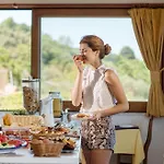 Отель Il Girasole 3*