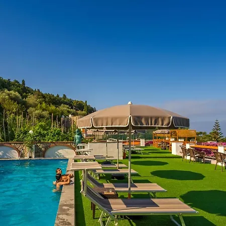 Otel Il Girasole 3*